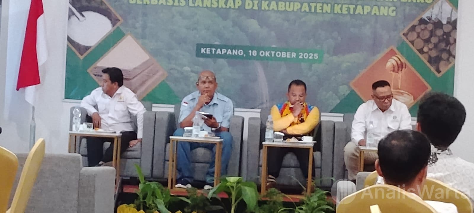 Menjaga Hutan, Menjaga Hidup, Ketapang Merumuskan Jalan Baru Pengelolaan Lestari