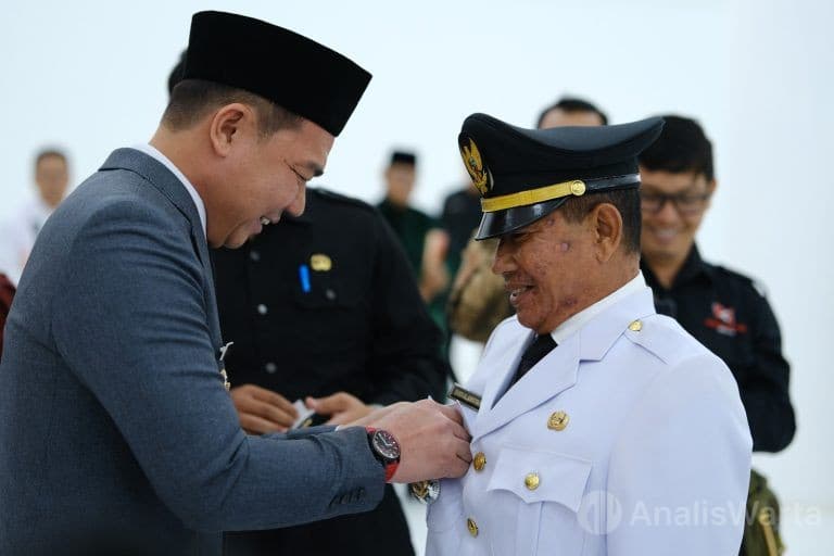 Bupati Kapuas Hulu Dorong Pejabat Baru Bekerja Cepat dan Tuntas