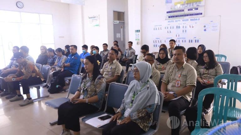 Dinkes Kapuas Hulu Kawal Re-Akreditasi RSUD Badau: Jaga Mutu Layanan di Gerbang Perbatasan