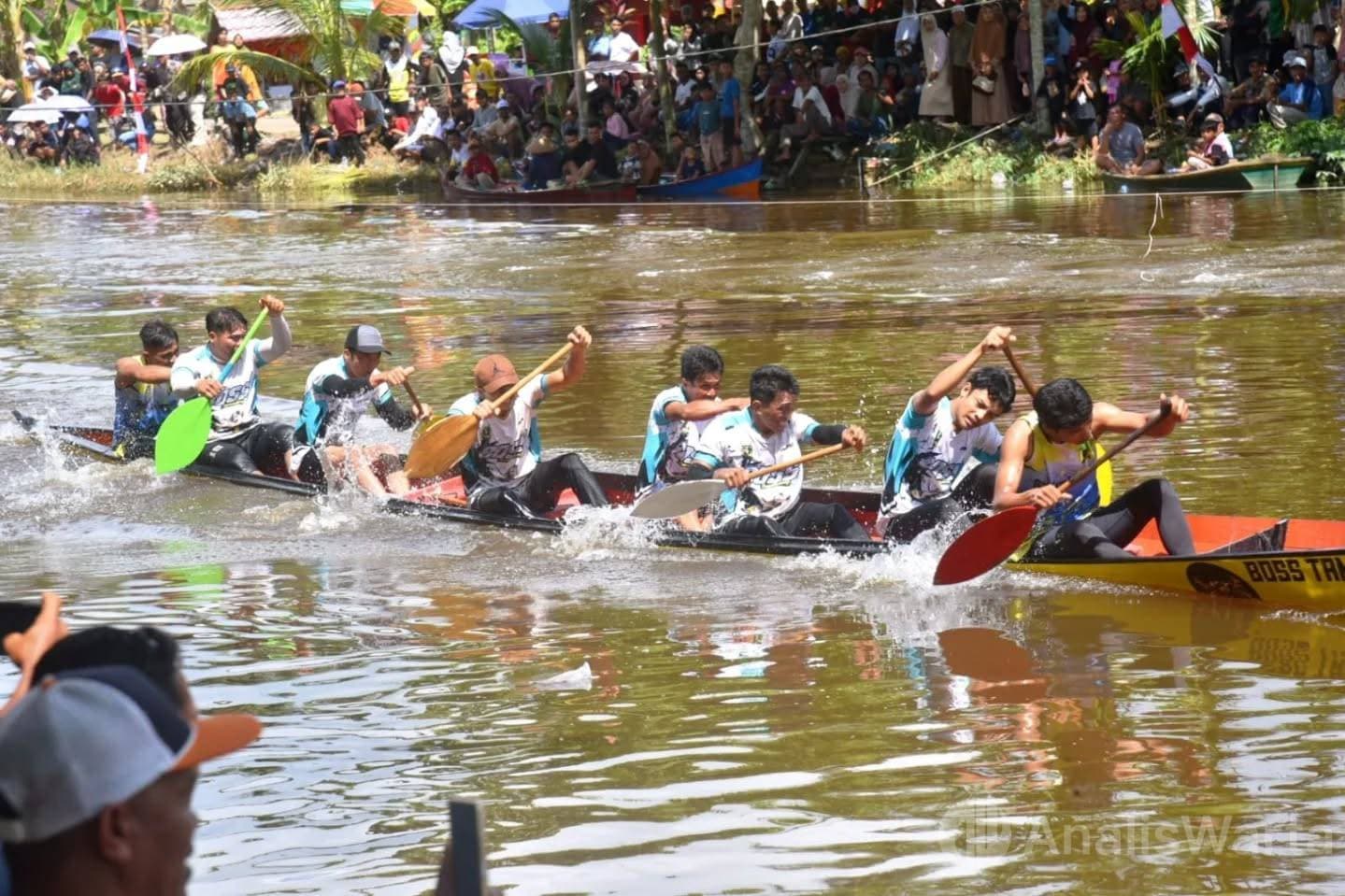 Komitmen Pemkab Lestarikan Warisan Budaya Masyarakat Pesisir, Sujiwo Tetapkan Lomba Sampan Bidar Masuk Kalender Tahunan Kubu Raya