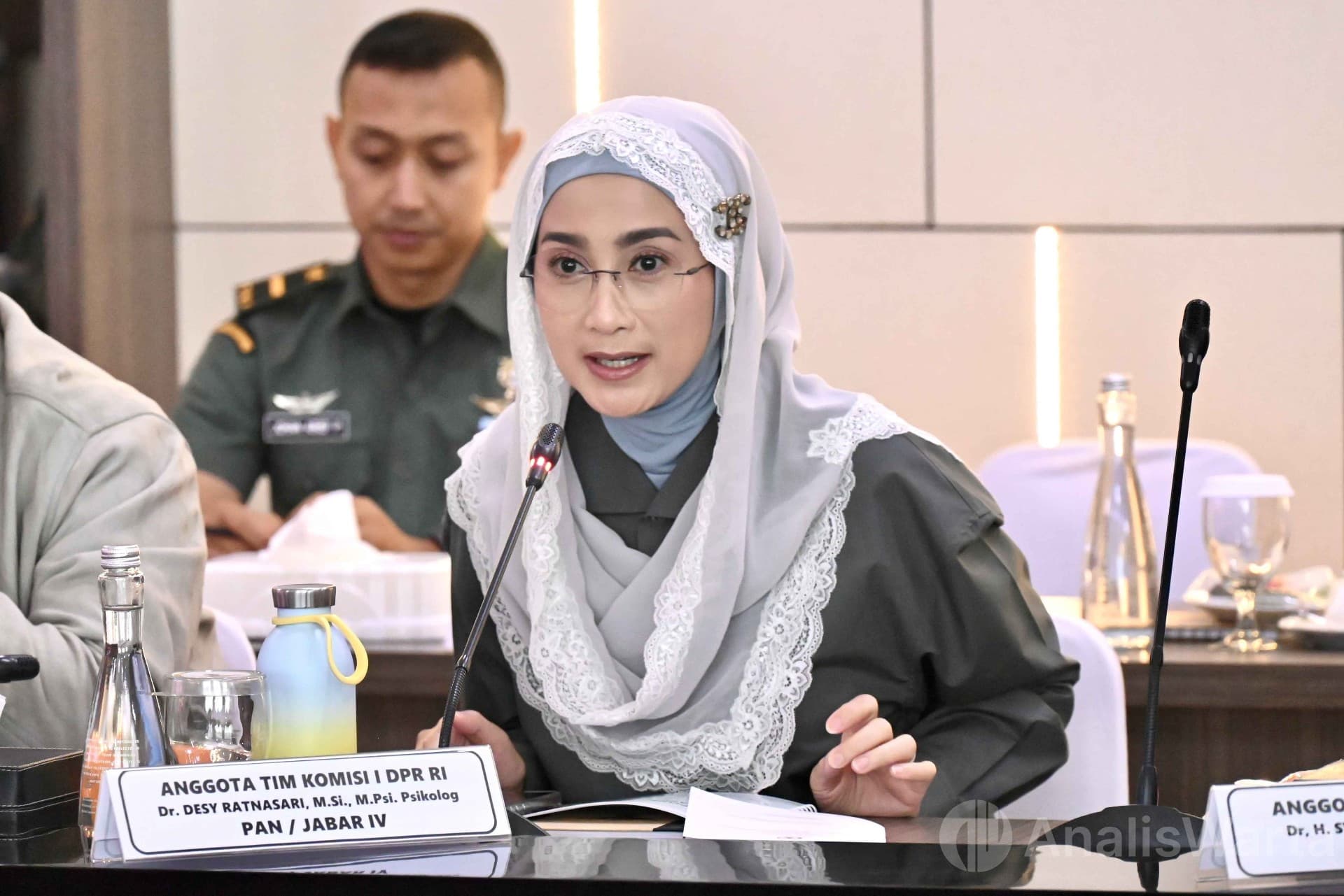 Desy Ratnasari Soroti Nihilnya Penerbang Perempuan di Puspenerbad