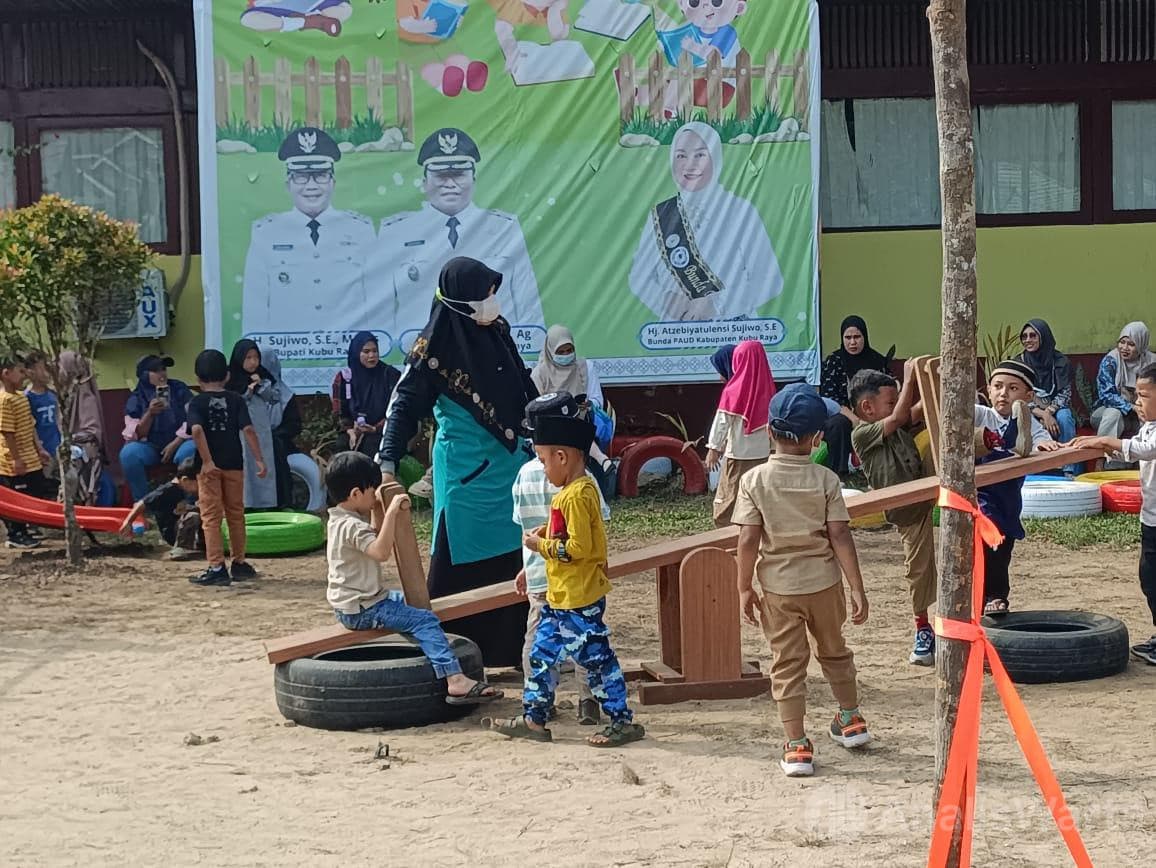 Dari Urus Administrasi Jadi Ruang Bermain, Rasau Jaya Sulap Kantor Camat Ramah Anak